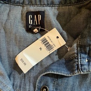 Gap Chambray Blue shirt XL